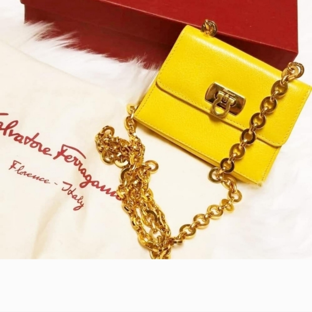 Vintage Salvatore Ferragamo kira belt bag - Picture 11 of 11